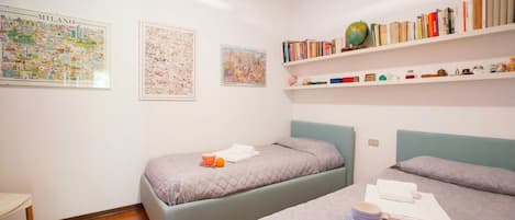 Family Apartment, Multiple Bedrooms, Mountainside (Menaggio Poggio Fiorito Loggetta)