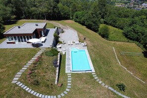 Familienvilla, Mehrere Schlafzimmer, Bergseite (Villa La Betulla) | Aussenbereich