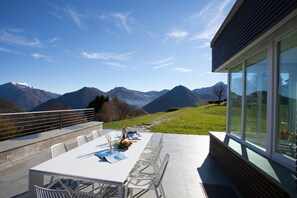 Family Villa, Multiple Bedrooms, Mountainside (Villa Intelvi) | Outdoor dining - Villa Intelvi (Cerano d'Intelvi)