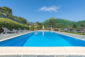 Familienapartment, Mehrere Schlafzimmer, Bergseite (Sant' Andrea Deluxe) | Pool