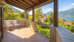 Honeymoon Townhome, 2 Bedrooms, Fireplace, Mountainside (Villa Patricia) | Property grounds - Villa Patricia (San Siro)