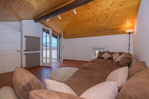 Honeymoon-Stadtwohnung, Mehrere Schlafzimmer, Bergseite (Villa Patricia) | Ausblick vom Zimmer