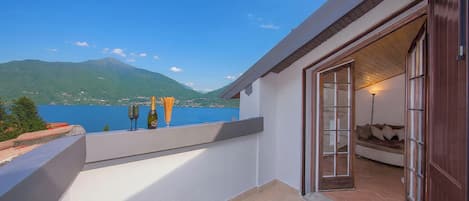 Maison en rangée pour lune de miel, plusieurs chambres, cÎté montagne (Villa Patricia) | Terrasse/patio