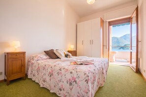 Apartamento familiar, 3 habitaciones, 2 baños, junto a la montaña (Cadenabbia Vista Lago)
