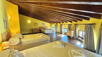Family Villa, Multiple Bedrooms, Mountainside (Villa Isola Verde) | 8 bedrooms, iron/ironing board, free WiFi, bed sheets