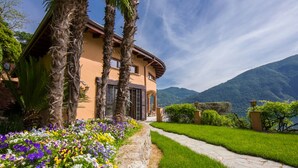 Garden - Villa Isola Verde (Main Villa) (Valsolda)