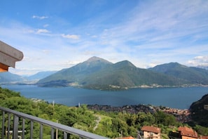 Familienapartment, Mehrere Betten, 2 Bäder, Bergseite (Borgo La Sorgente - Tulipano) | Ausblick vom Zimmer