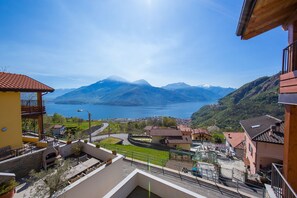 Family Apartment, 2 Bedrooms, 2 Bathrooms, Mountainside (Borgo La Sorgente - Erica) | View from room