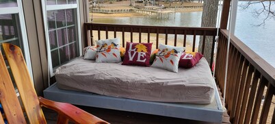 Waterfront house on Weiss Lake