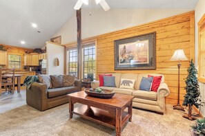 Smart TV, fireplace, DVD player