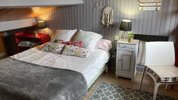 2 chambres, bureau, fer et planche à repasser, Wi-Fi gratuit