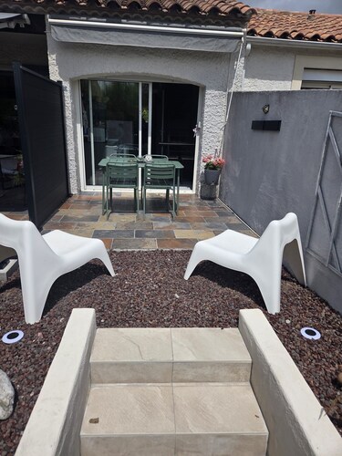 Duplex climatisé  et entièrement rénové avec terrasse privative