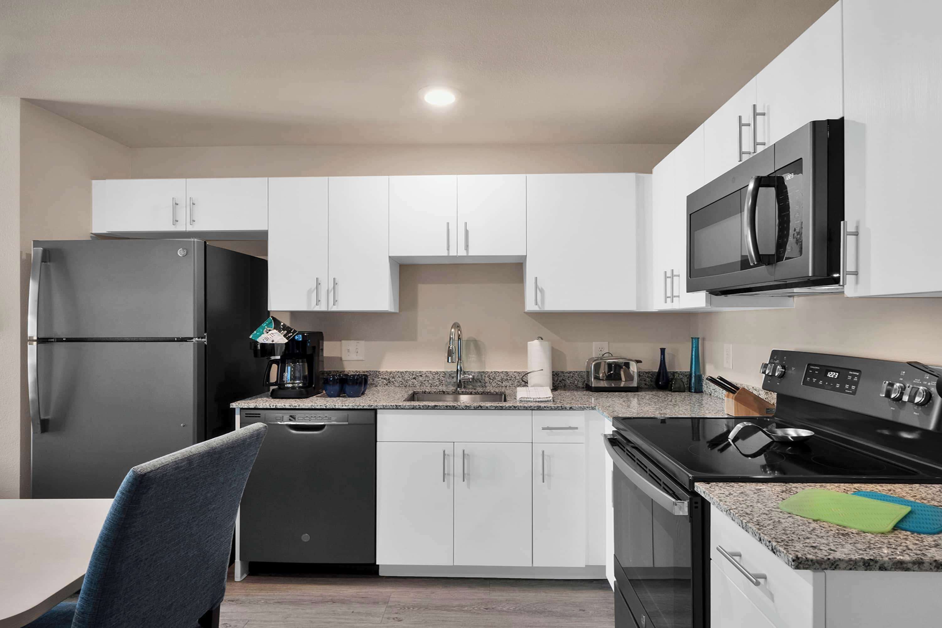 premium bedding, pillow-top beds, free wifi, bed sheets