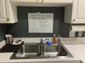 Fridge, microwave, oven, stovetop - Beautiful Condo on Arrowhead Golf Course (Myrtle Beach)