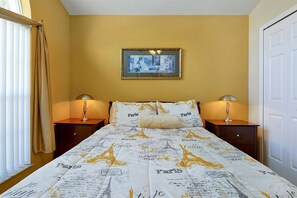 5 chambres, fer et planche Ă repasser, Wi-Fi, draps fournis
