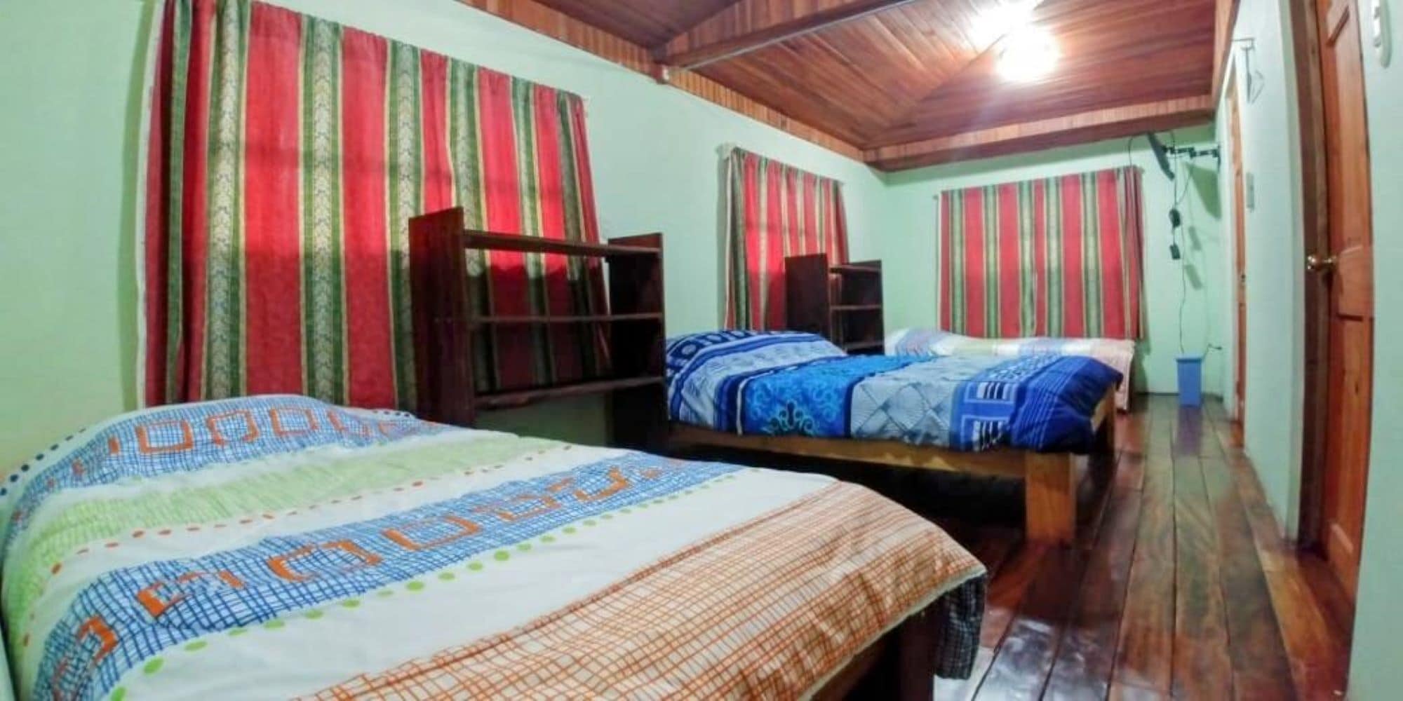 2 bedrooms, travel crib, free WiFi, bed sheets