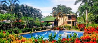 Explore Paradise-Linda Vista cottage