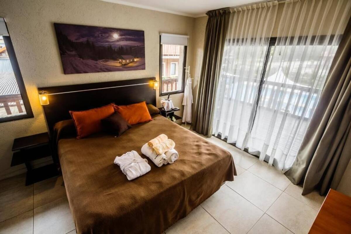 1 bedroom, in-room safe