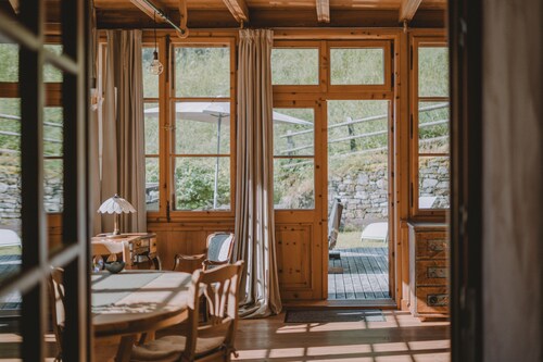 Romantic vacation apartment on a historic estate