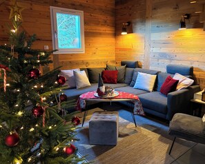 Smart TV, fireplace, DVD player, books - Chalet Idyll with jacuzzi, close to the ski slopes and city, charges included (Gérardmer)