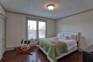 5 Schlafzimmer, Bügeleisen/Bügelbrett, WLAN, Bettwäsche