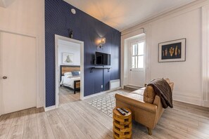 3 bedrooms, iron/ironing board, WiFi