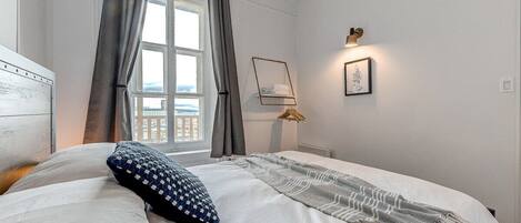 3 chambres, fer et planche à repasser, Wi-Fi