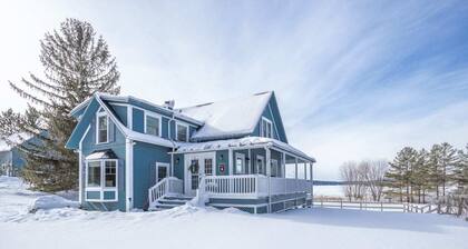 Lovely Lac-Brome 3 Bedroom Lakefront Cottage