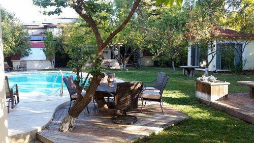 Hidden Oasis with pool and garden