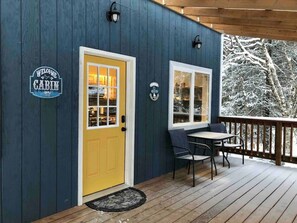 Unclassified image, 3 of 11, button - Cozy cabin built in 2020! (Seward)
