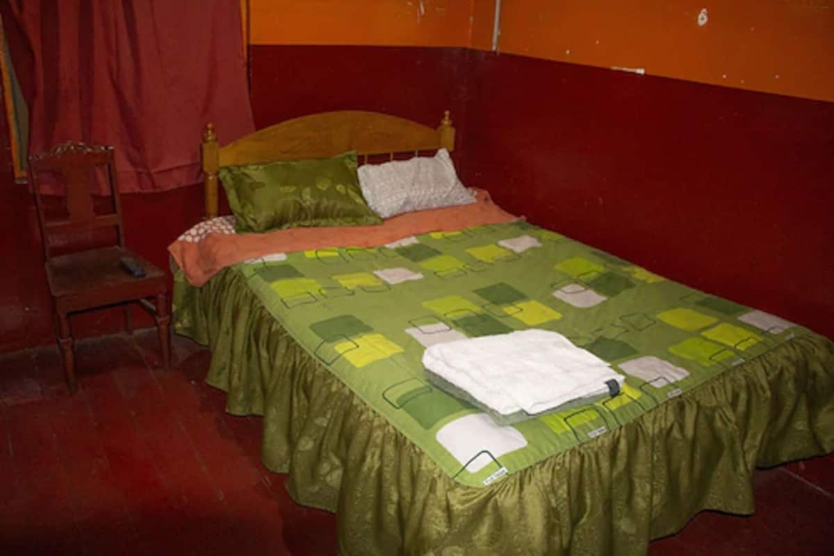 Habitación con 2 camas individuales