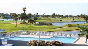 Outdoor pool - Intracoastal and Golf Views from the top floor (Stuart)