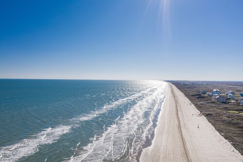 3-Story, ALL en suite, Elevator, 2 Kings, Gulf/Beach Views, Hot Tub & Slingshot!