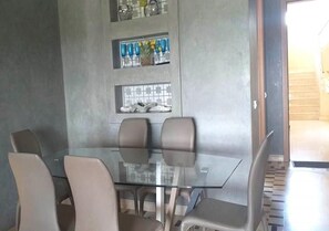 Dineren