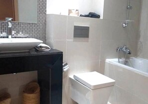 Badewanne, Bidet