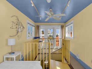 3 bedrooms, desk, iron/ironing board, free WiFi - Unique Spiral Staircase, Beach View, Master BR Balcony, Private Pool (Miramar Beach)
