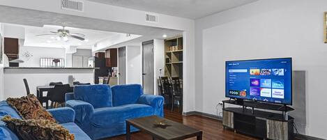 TV connectée, cheminée