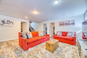 Tv, pejs, bordtennisbord