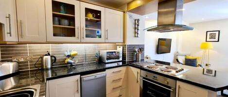 Fridge, microwave, oven, stovetop