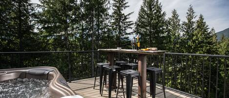 屋外ダイニングエリア