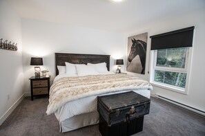 3 Schlafzimmer, Schreibtisch, Bügeleisen/Bügelbrett, WLAN