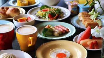 Petit déjeuner buffet servi tous les jours en supplément