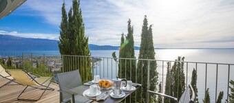 Rustichel fantastic Lake View, Toscolano Maderno, Italy