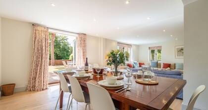 Alexander House, Thorpeness