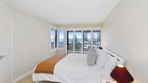 5 Schlafzimmer, Bügeleisen/Bügelbrett, kostenloses WLAN, Bettwäsche