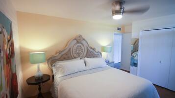 2 slaapkamers, een strijkplank/strijkijzer, gratis wifi, beddengoed