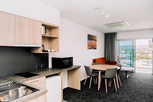 Deluxe Studio Suite, Balcony | Private kitchen | Mini-fridge, microwave, espresso maker, coffee/tea maker