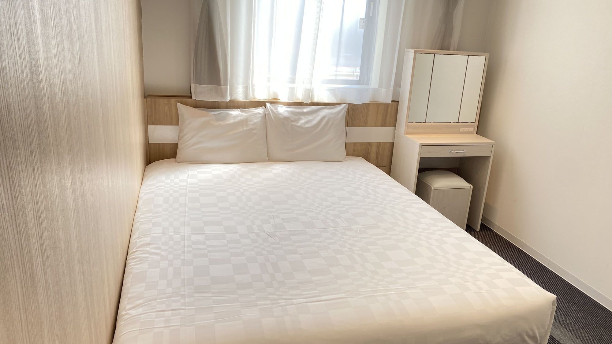 In-room safe, desk, laptop workspace, blackout drapes