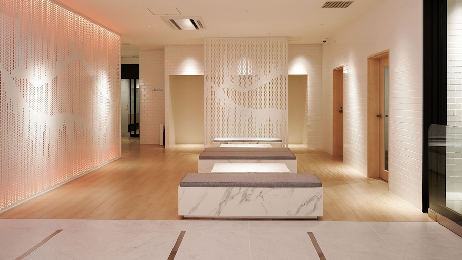 Henna Hotel Komatsu Ekimae