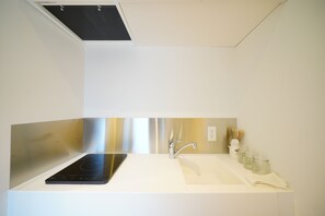 Apartamento, no fumadores | Cocina básica privada | Frigorífico pequeño, placa de cocina y utensilios de cocina